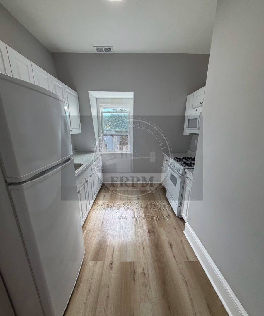 108 Cherry St #4, Fall River, MA 02720 - Apartment for Rent - Image 2