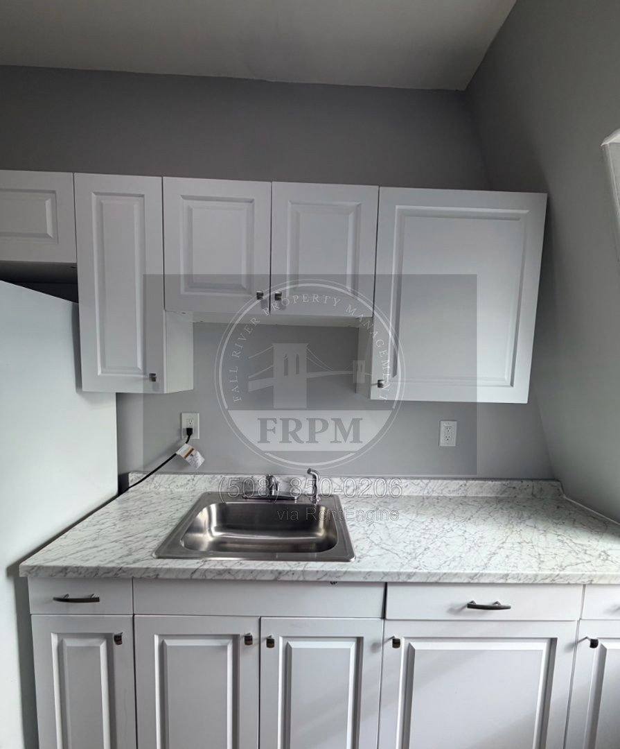 108 Cherry St #4, Fall River, MA 02720 - Apartment for Rent - Image 6