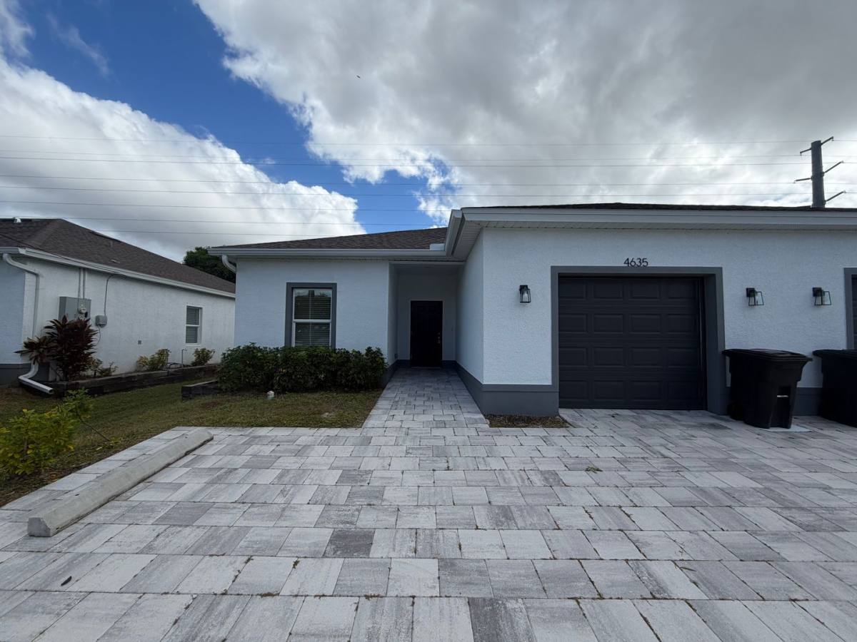Apartment for rent at 4635 SW Santa Barbara Place, Cape Coral, FL 33914