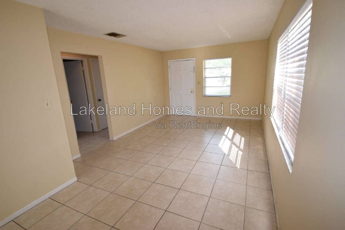 6024 Norton Rd, Lakeland, FL 33809 - Apartment for Rent - Image 3