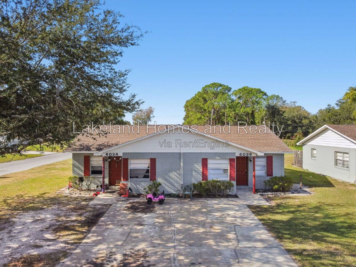 Apartment for rent at 6024 Norton Rd, Lakeland, FL 33809