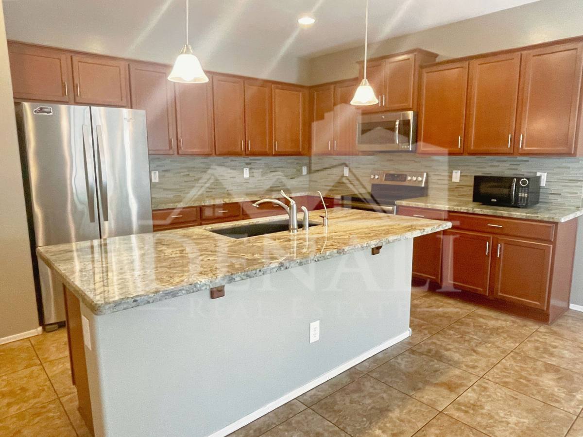 430 E Red Mesa Trail, San Tan Valley, AZ 85143 - House for Rent - Image 5