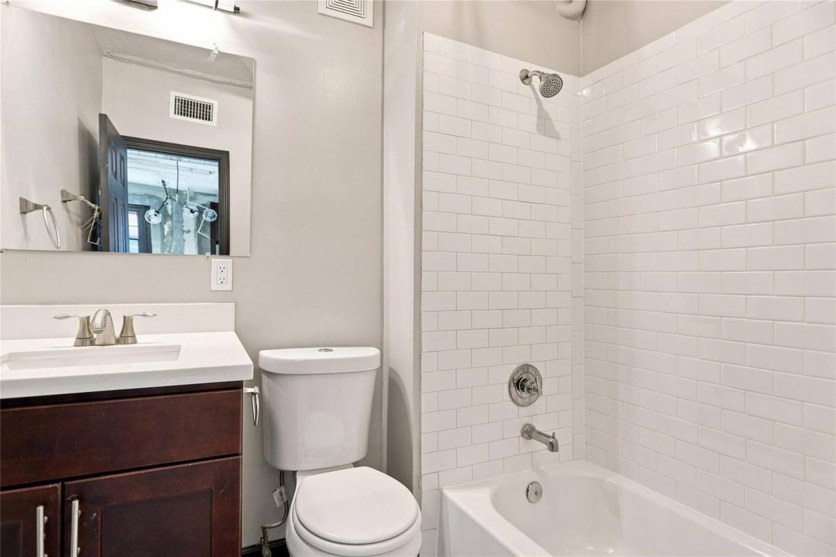 6825 Ave C #B, Houston, TX 77011 - Apartment for Rent - Image 4