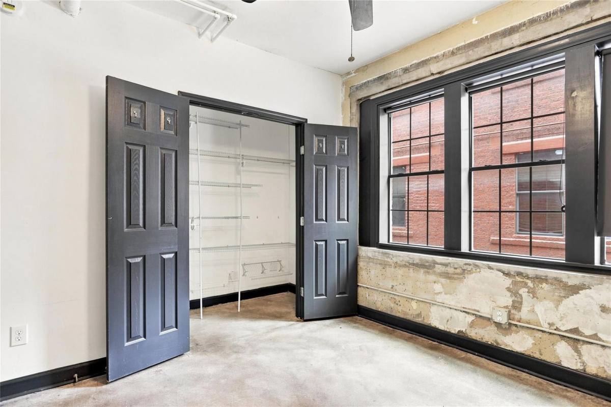 6825 Ave C #B, Houston, TX 77011 - Apartment for Rent - Image 2