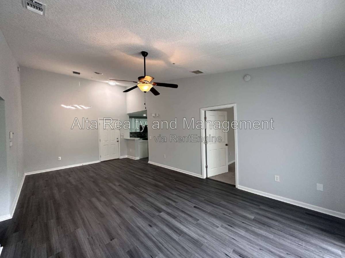 7920 Merrill Rd #515, Jacksonville, FL 32277 - Condo for Rent - Image 6