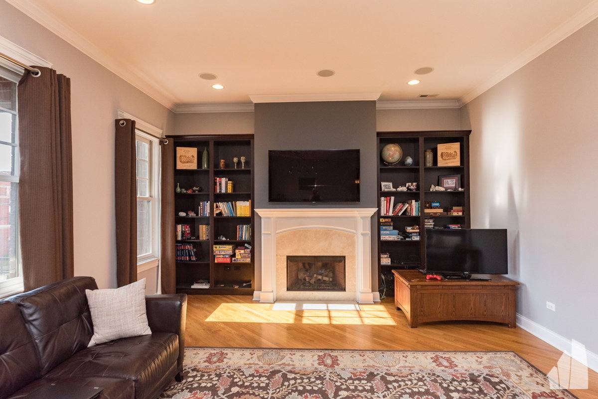 Apartment for rent at 2901 N Halsted St, Chicago, IL 60657
