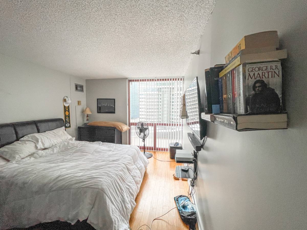 200 N Dearborn St #907, Chicago, IL 60601 - Apartment for Rent - Image 2