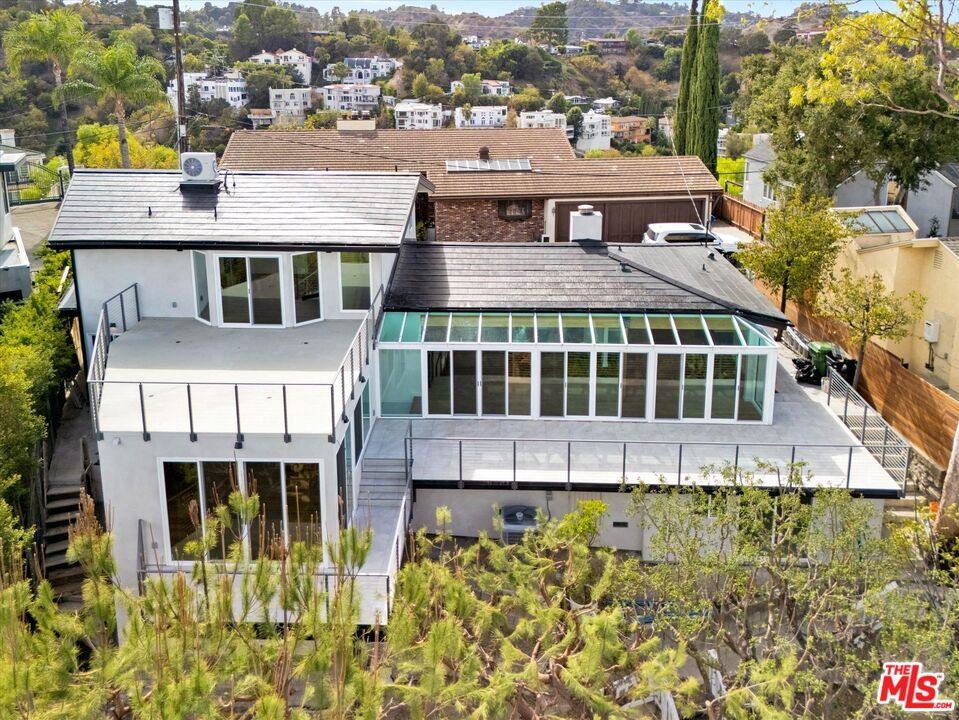 3714 Sunswept Dr, Studio City, CA 91604 - House for Rent - Image 4