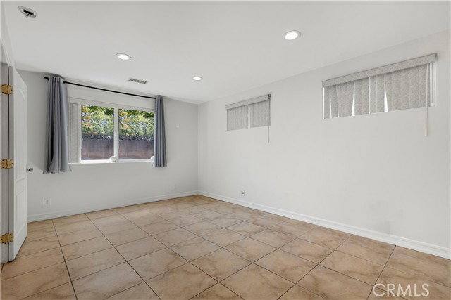 5220 Quakertown Ave, Woodland Hills, CA 91364 - House for Rent - Image 4