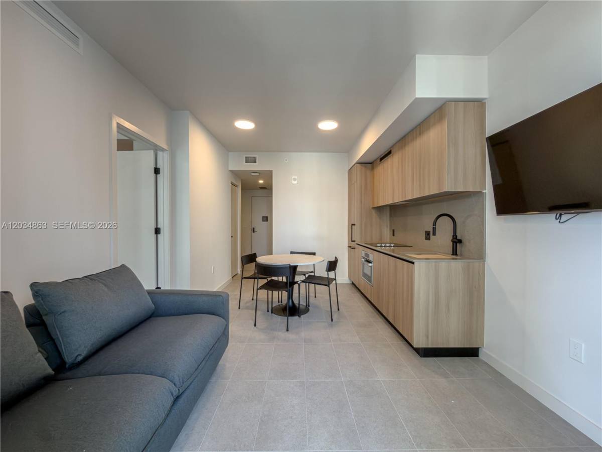 121 NE 5th St #2211, Miami, FL 33132 - Apartment for Rent - Image 9