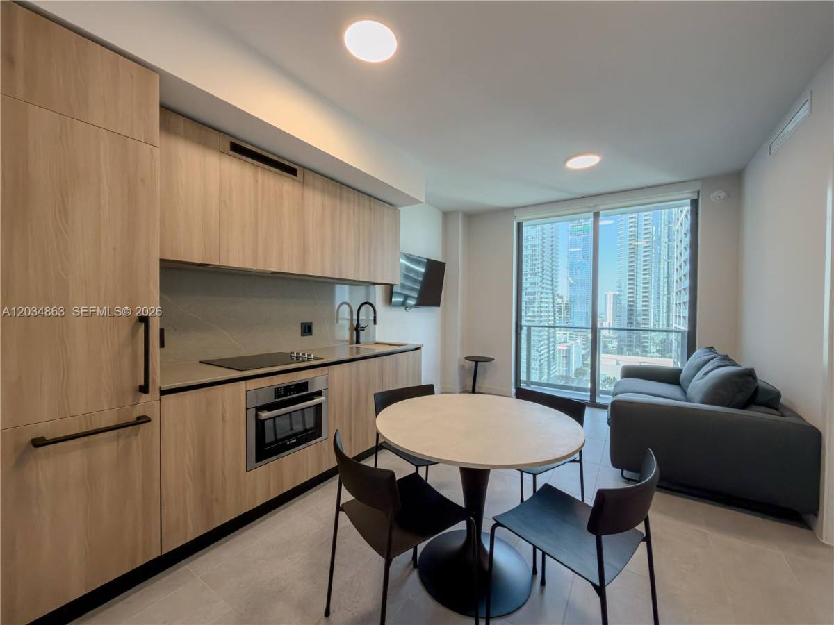 121 NE 5th St #2211, Miami, FL 33132 - Apartment for Rent - Image 7