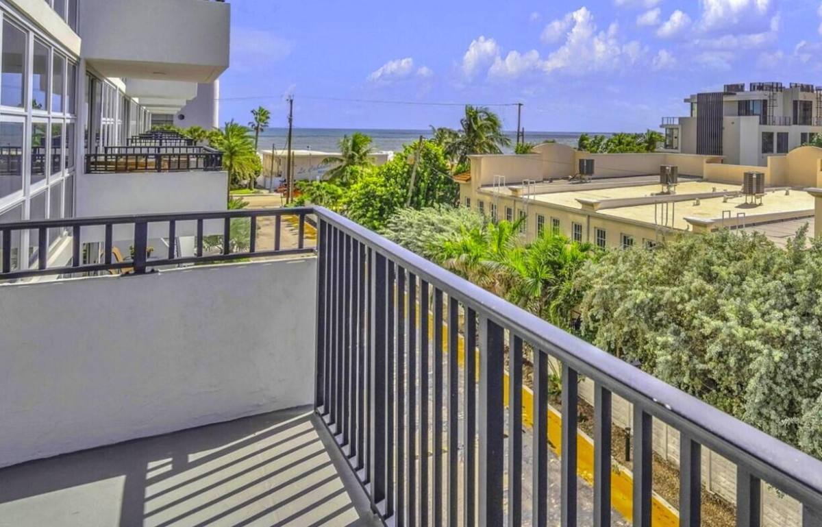 525 N Ocean Blvd, Pompano Beach, FL 33062 - Condo for Rent - Image 7