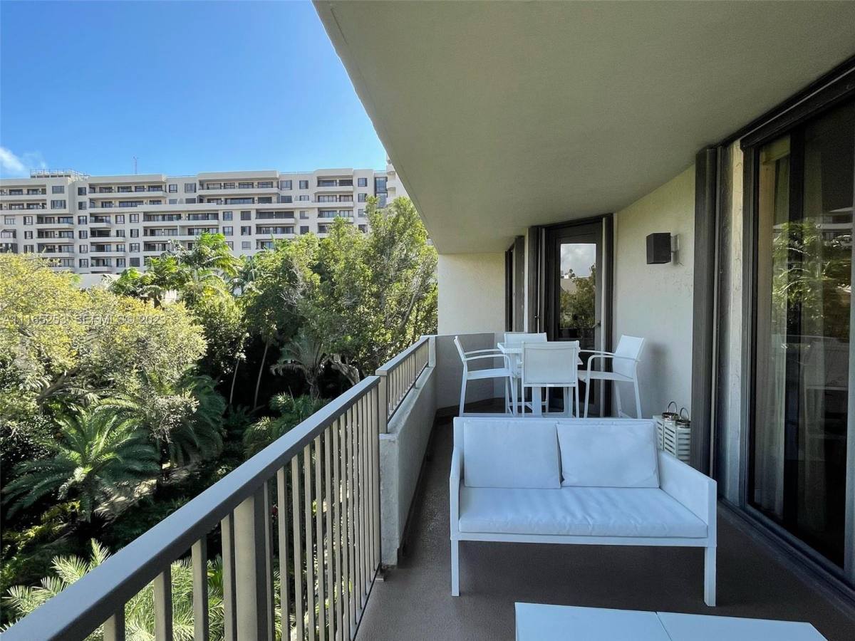Apartment for rent at 101 Crandon Blvd #473, Key Biscayne, FL 33149